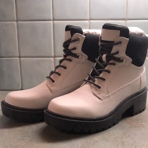 Kendall and Kylie boots - size 9 - new in box, never worn